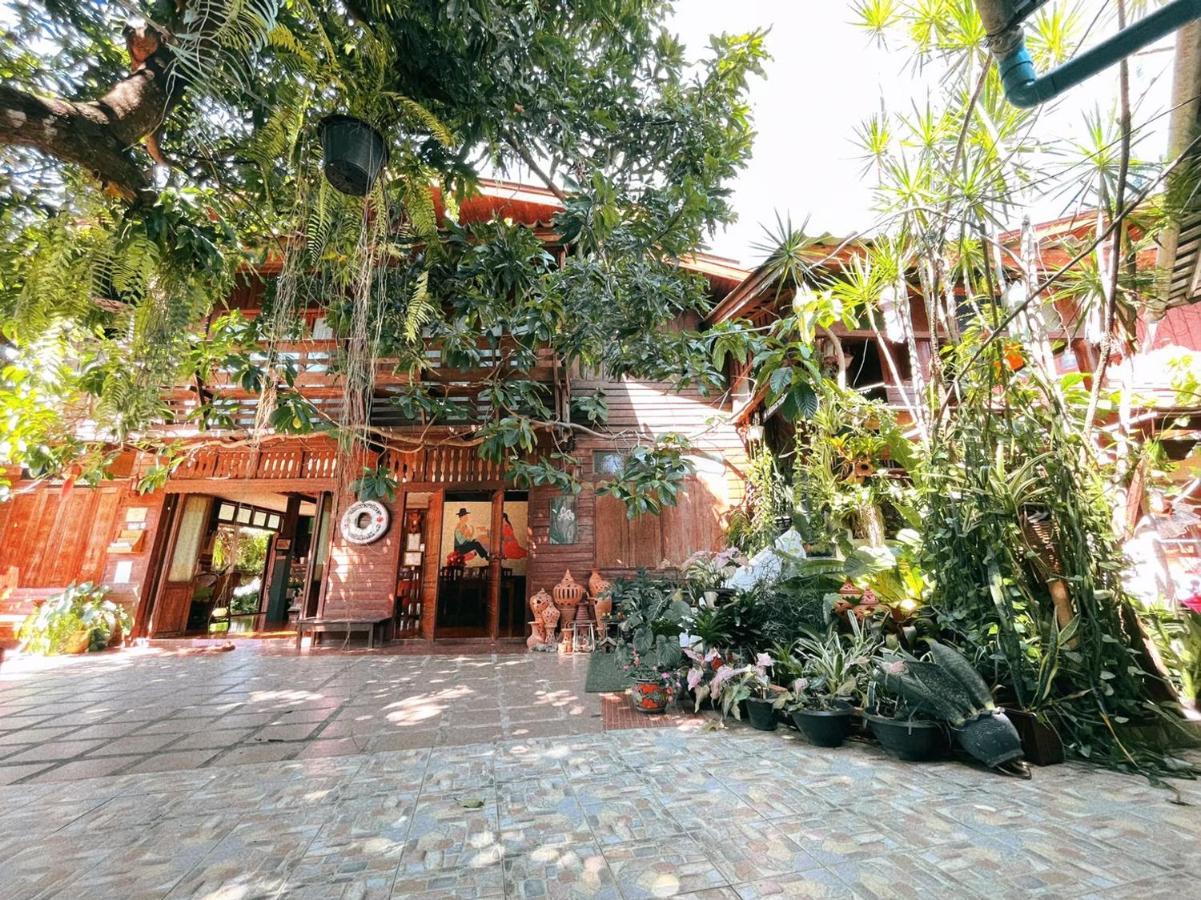 เฮือนน่านนิทรา Apartment Exterior photo